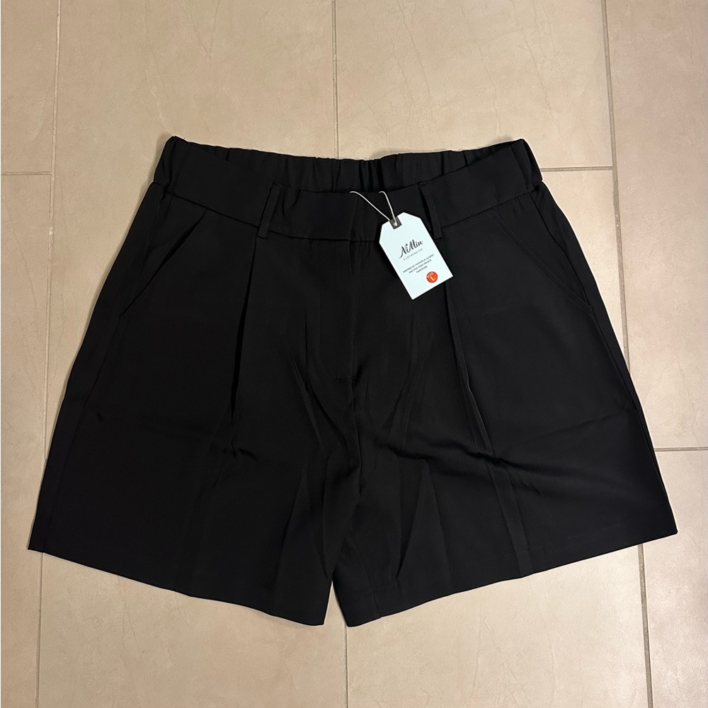 Large - Black Dress Shorts